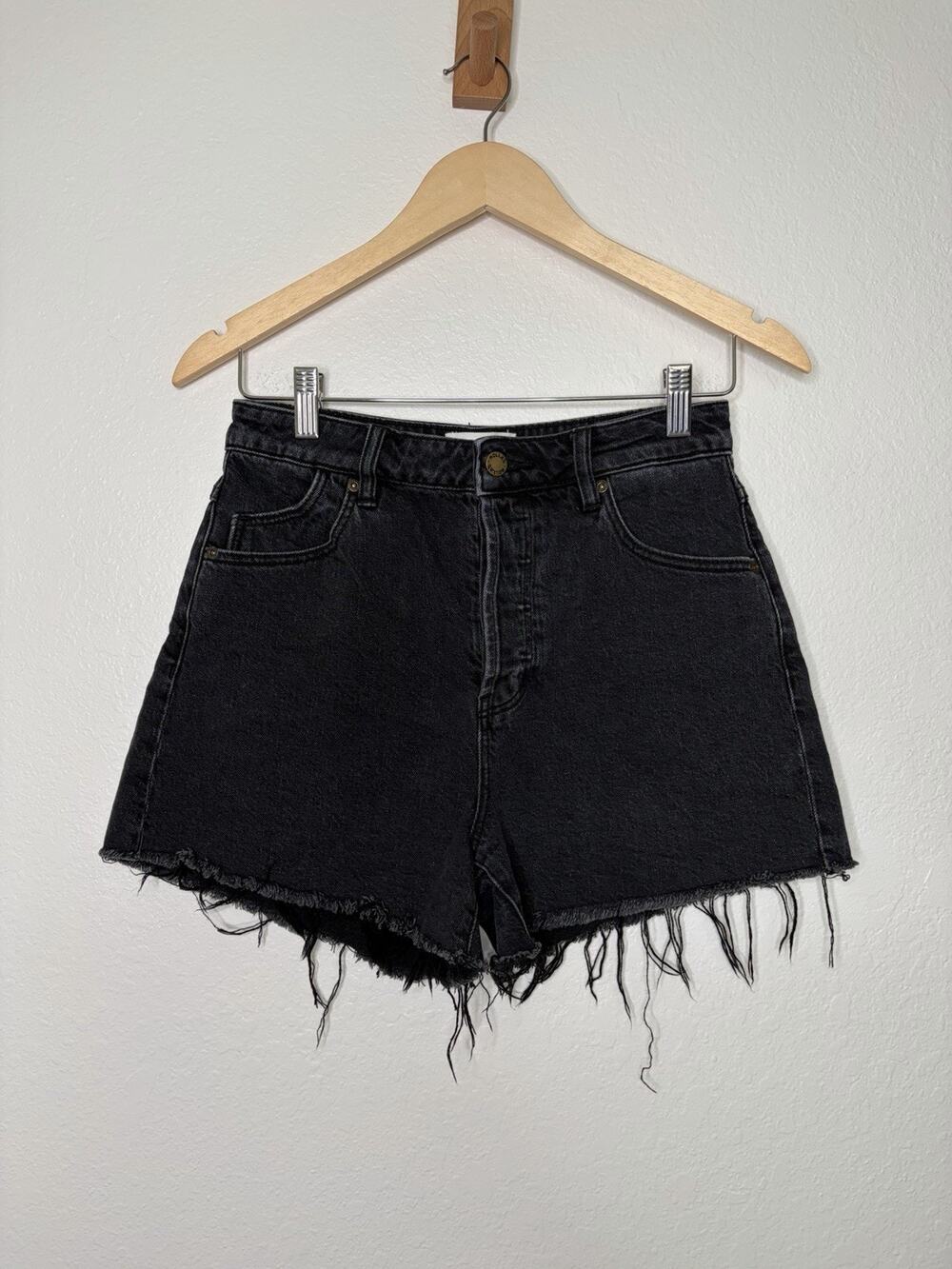 Rolla's The Original Short High Rise Cut-Off in Black Size 27